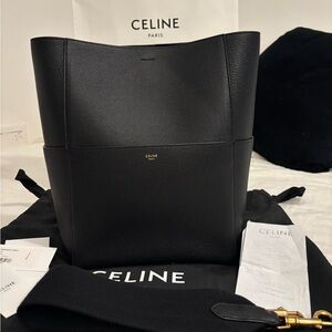 Celine Seau Sangle bag